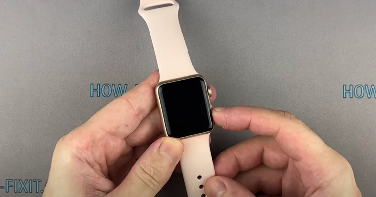 Замена батареи Apple Watch 1 шаг 1