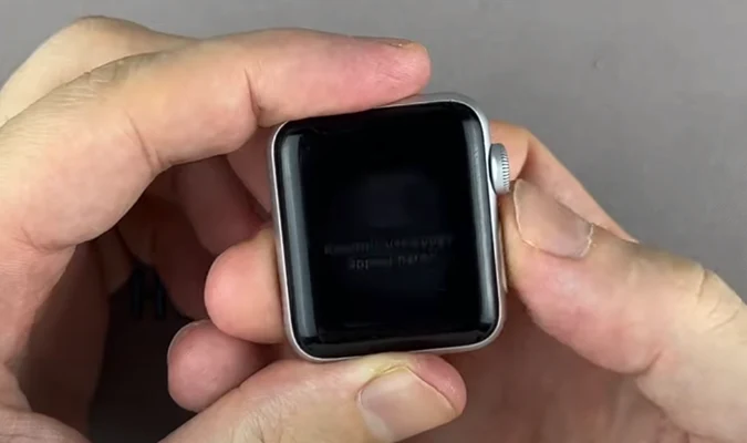 Apple Watch 3 замена батареи Шаг 8