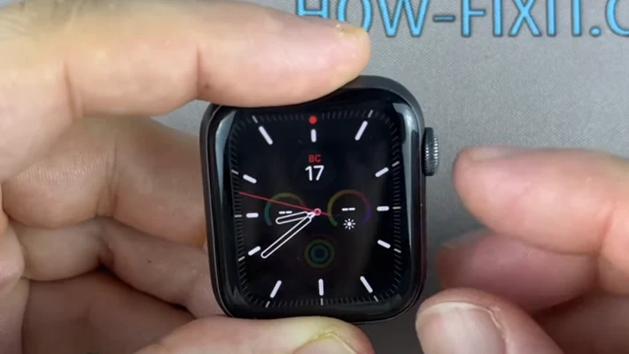 Apple Watch 4 замена вибромотора Шаг 8