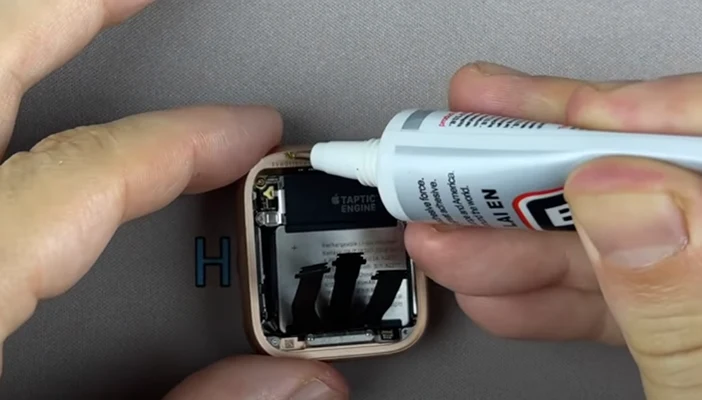 Apple Watch 5 замена батареи Шаг 11