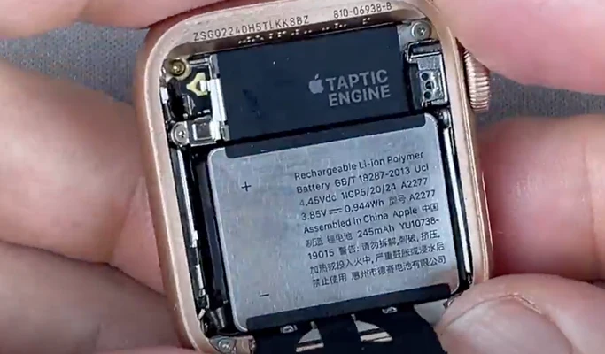 Apple Watch SE мат плата Шаг 16