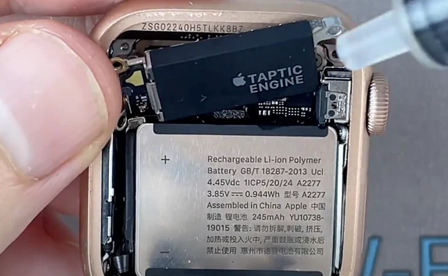 Apple Watch SE мат плата Шаг 8