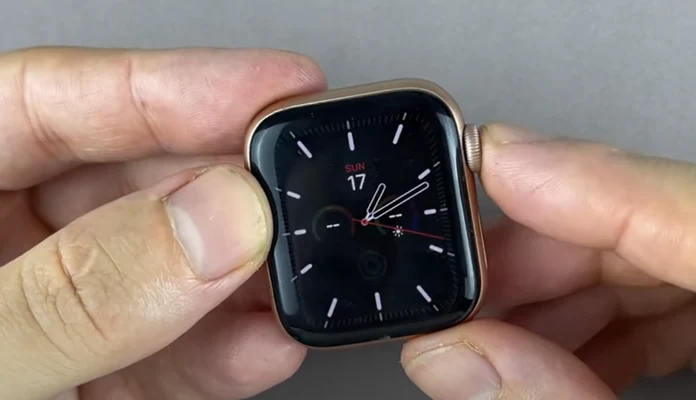 Apple Watch SE замена экрана Шаг 8