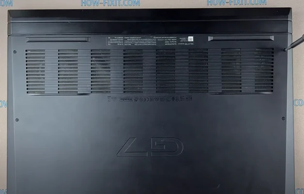 Dell G7 7700 Очистка Шаг 1