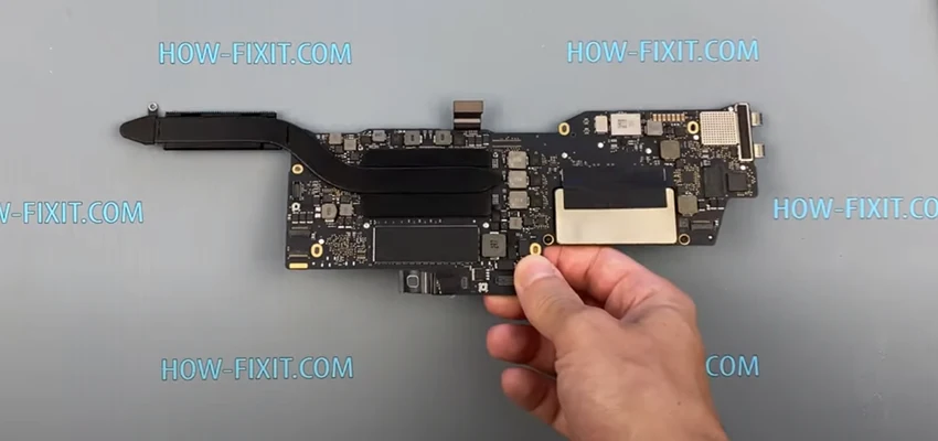 MacBook Pro 13 A1708 замена матплаты