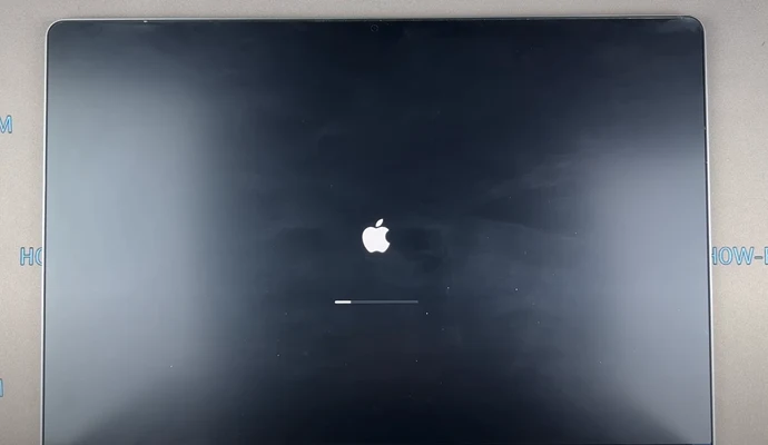MacBook Pro 16 Замена клавиатуры Шаг 11