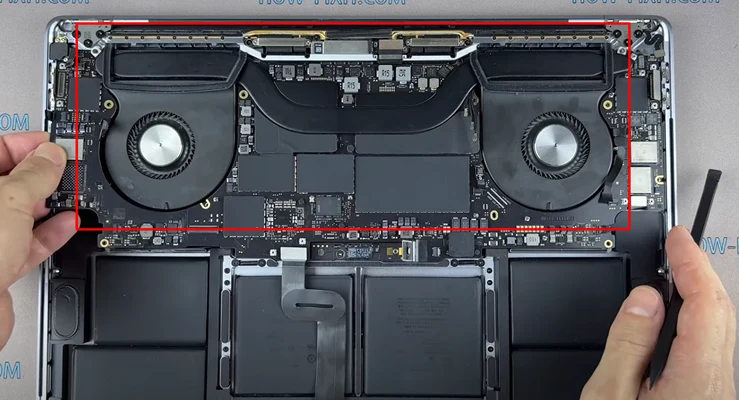 MacBook Pro 16 Замена вентилятора Шаг 5