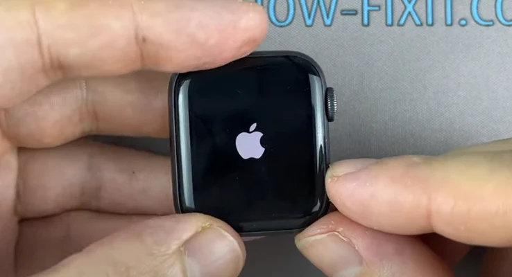 Замена батареи Apple Watch 4 Шаг 10