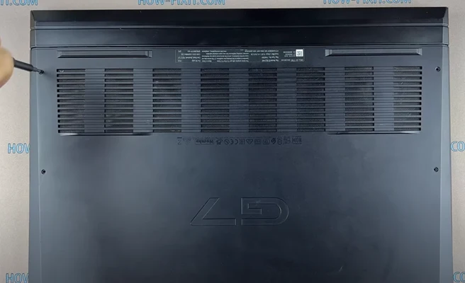 Замена батареи Dell G7 7700 Шаг 1