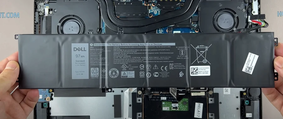 Замена батареи Dell G7 7700