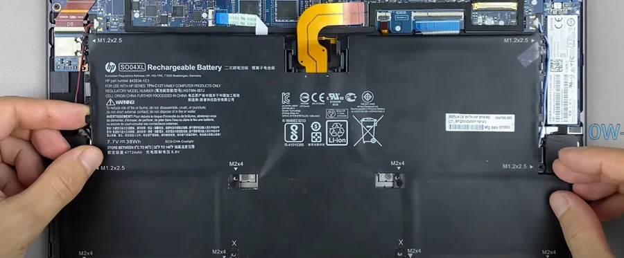 Замена батареи HP Spectre 13-v