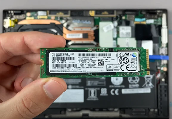 M2 SSD Lenovo ThinkPad X1 Carbon Шаг 5