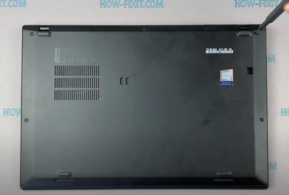 ThinkPad X1 Carbon Чистка Шаг 1
