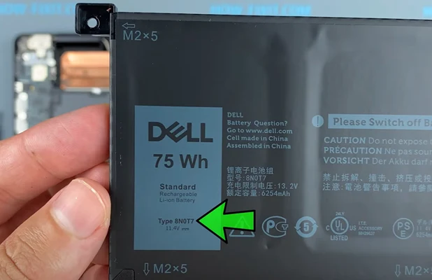 Замена батареи Dell XPS 15 9575 Шаг 5