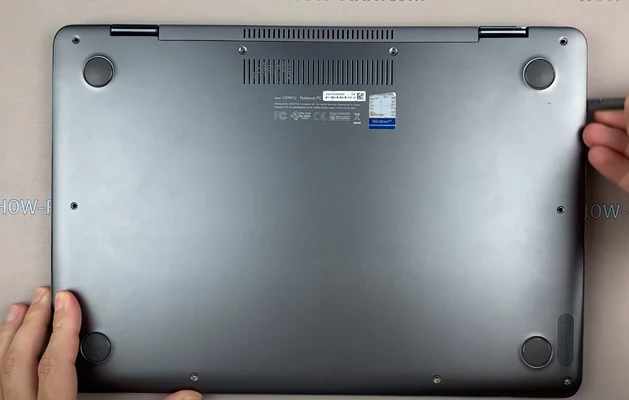 Чистка Asus Zenbook UX461 Шаг 2