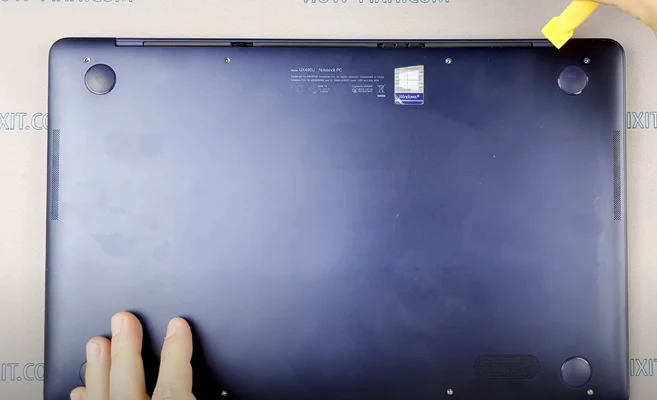 Экран Asus Zenbook UX490 Шаг 2