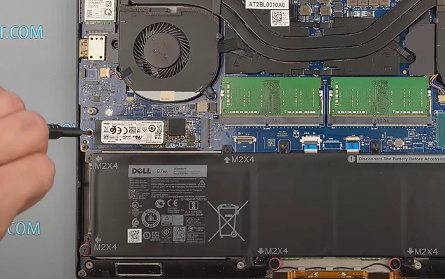 M2 SSD Dell XPS 15 9570 Шаг 3