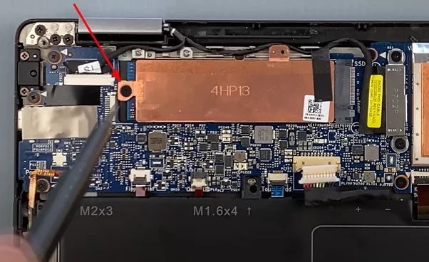 M2 SSD в Dell XPS 13 9365 Шаг 4