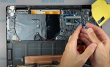 Ремонт ноутбука Dell XPS 15 9575: Очистка от пыли и замена термопасты